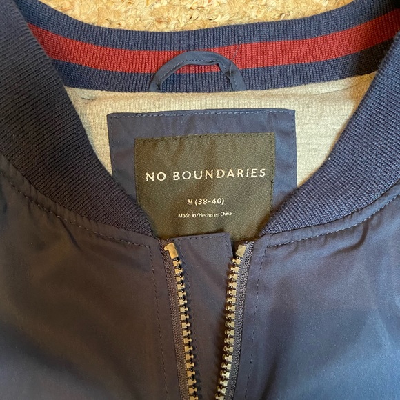 Cool navel blue with red stripes jacket - Picture 3 of 4